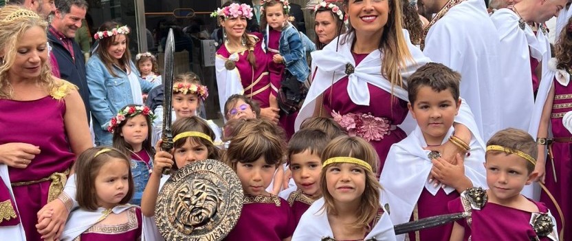 HORA DE SALIDA DESFILE ARDE LUCUS: 10.30
